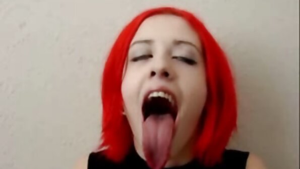 Pile dobije dva penis u erotski porno filmovi svoje širom otvorene rupe dok ona glasno vrišti